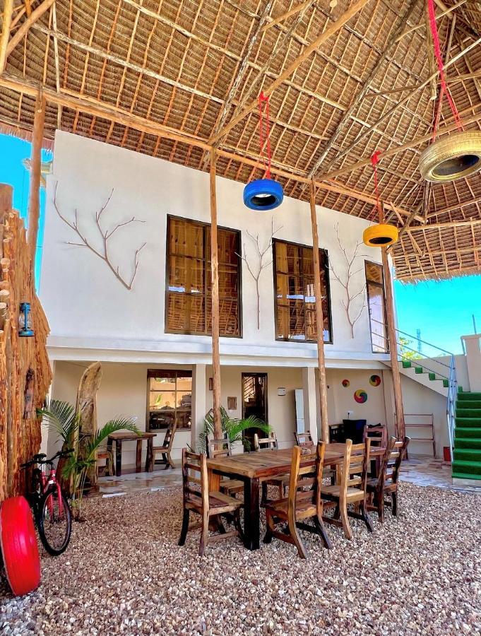 Vick Boutique Hotel With New Power Backup Nungwi Exterior photo